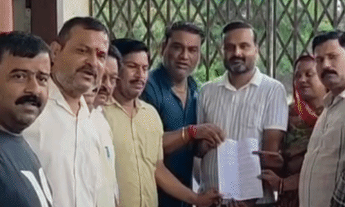 दतिया नगर पालिका में विशेष बैठक की उठी मांग, पार्षदों ने सीएमओ को सौंपा ज्ञापन