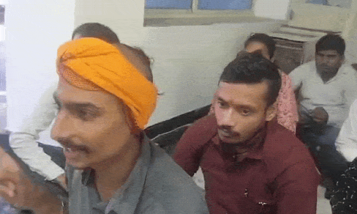 भिंड एमजेएस कॉलेज विवाद गहराया: छात्र नेता पर पुलिस पिटाई का आरोप, कोतवाली में एबीवीपी का धरना