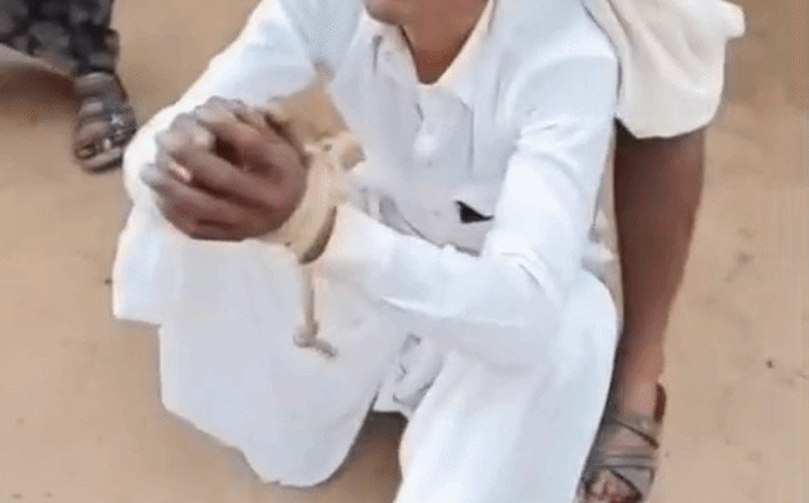 गुना के आरोन में मजदूर ने की खुदकुशी, मारपीट कर बंधक बनाने और वीडियो वायरल करने का आरोप