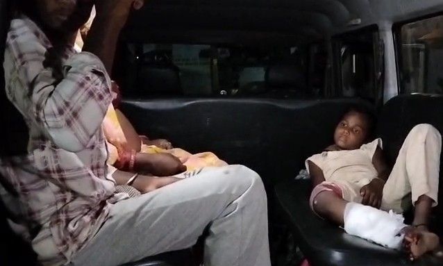 शिवपुरी में दर्दनाक सड़क हादसा: बाइकों की टक्कर के बाद तीन घंटे तक नहीं पहुंची एम्बुलेंस, बच्ची समेत चार घायल