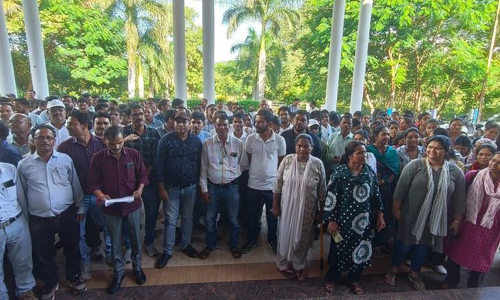 ग्वालियर-चंबल में स्वामित्व योजना के तहत रजिस्ट्रार ड्यूटी का विरोध, पटवारियों ने सौंपा ज्ञापन