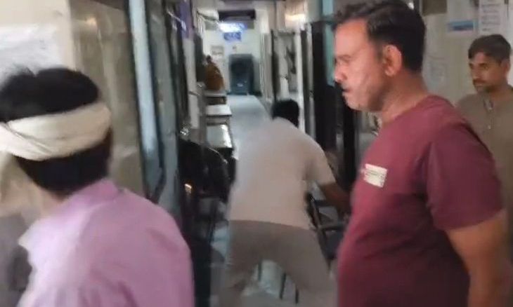 मुरैना के निजी अस्पताल में एक्सीडेंट में घायल युवक की मौत, परिजनों का इलाज में लापरवाही का आरोप