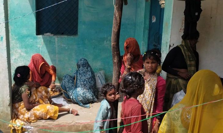 दतिया में स्वास्थ्य सेवाओं की पोल खुली: समय पर नहीं पहुंची 108 एंबुलेंस, घर पर ही हुआ गर्भवती का प्रसव