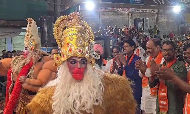 शिवपुरी में गणेश विसर्जन का महाआयोजन आज, कोलारस में निकली झांकियां और बदरवास में बंटी 11 बाइक
