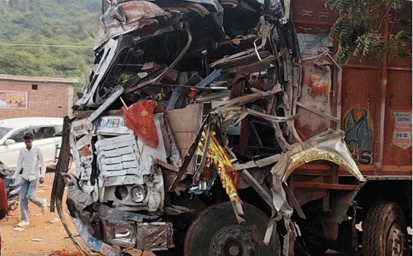 ग्वालियर भीषण हादसा: गूगल मैप के सहारे नो-एंट्री में घुसे नशे में धुत ट्रक ड्राइवर ने लीं 15 जानें