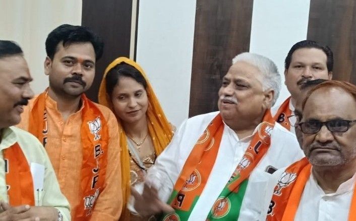 सबलगढ़ नगर पालिका के गतिरोध के बीच पार्षदों की सांसद से मुलाकात, सियासी अटकलें तेज
