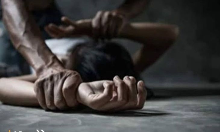 दतिया में नहाते समय वीडियो बनाकर युवती से दो बार दुष्कर्म, पड़ोसी के खिलाफ FIR दर्ज