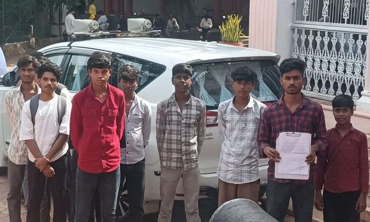शिवपुरी के हॉस्टल छात्रों का फूटा गुस्सा, कलेक्टर से की अधीक्षक के खिलाफ गंभीर शिकायत