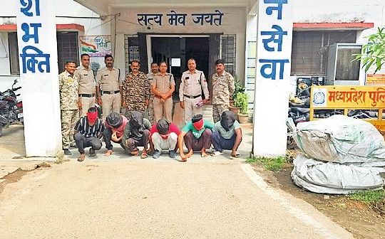 दतिया में 33 केवी बिजली तार चोरी का खुलासा: कबाड़ी ने खोले राज, पूर्व सरपंच निकला मास्टरमाइंड