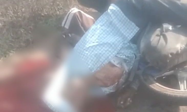 श्योपुर में ओवरलोड पिकअप ने बाइक को कुचला, पिता की मौत और दो बेटियां गंभीर घायल