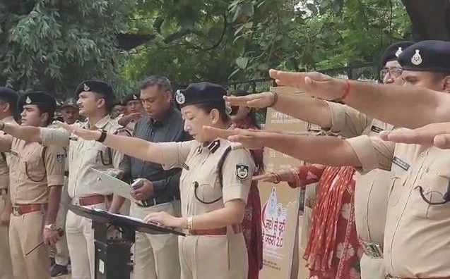 शिवपुरी में नशे के खिलाफ पुलिस ने छेड़ा जागरूकता अभियान