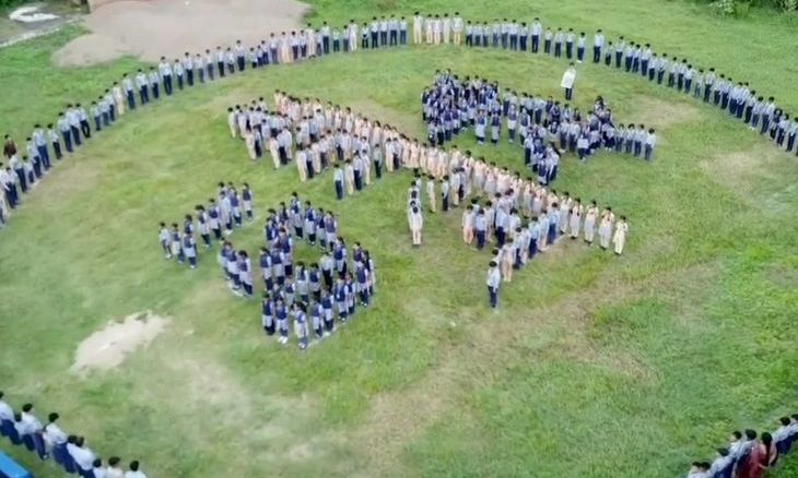 कोलारस और बदरवास में गूंजा राष्ट्रगीत, वंदे मातरम् के 150 वर्ष पूरे होने पर छात्रों ने किया सामूहिक गान
