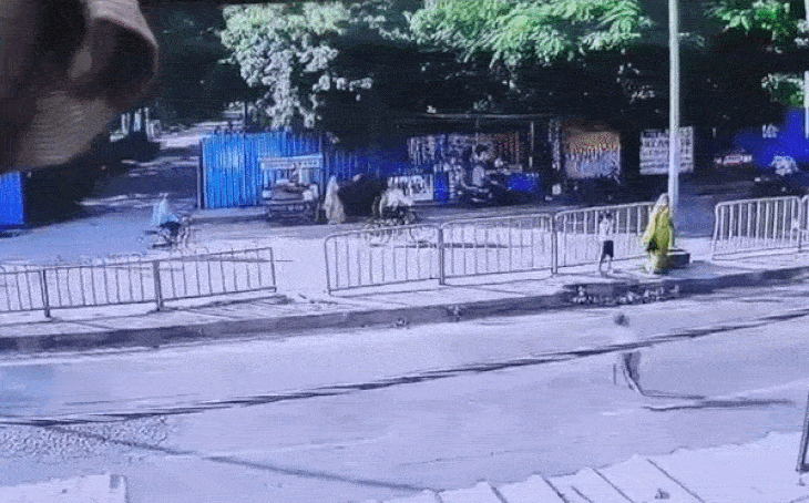 भिंड में दर्दनाक हादसा: मां के साथ दवा लेने आए 9 साल के बच्चे को ट्रैक्टर ने कुचला, थाने के बाहर प्रदर्शन