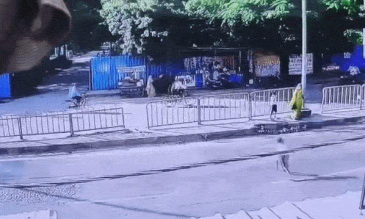 भिंड में दर्दनाक हादसा: मां के साथ दवा लेने आए 9 साल के बच्चे को ट्रैक्टर ने कुचला, थाने के बाहर प्रदर्शन