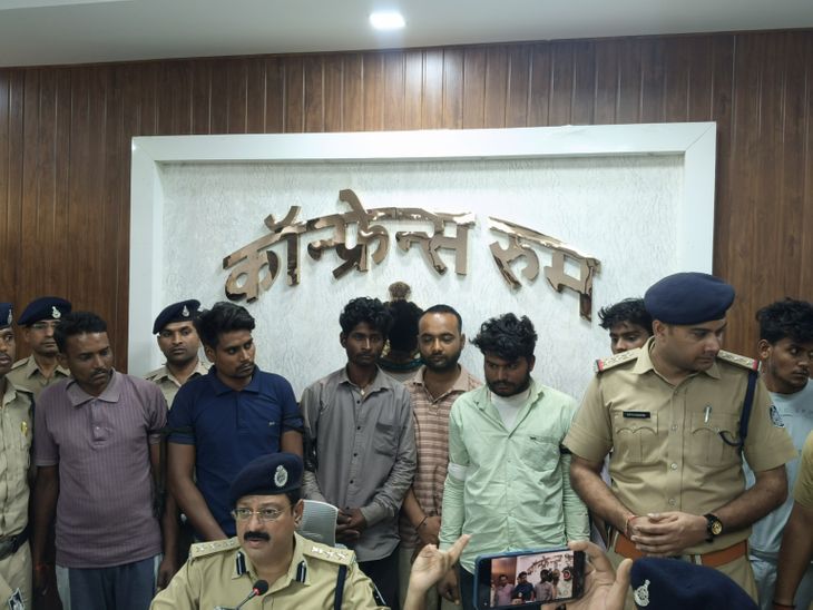अशोकनगर: बिजली के तार चुराने वाले 9 शातिर बदमाश गिरफ्तार, 21 लाख से ज्यादा का माल और वाहन बरामद