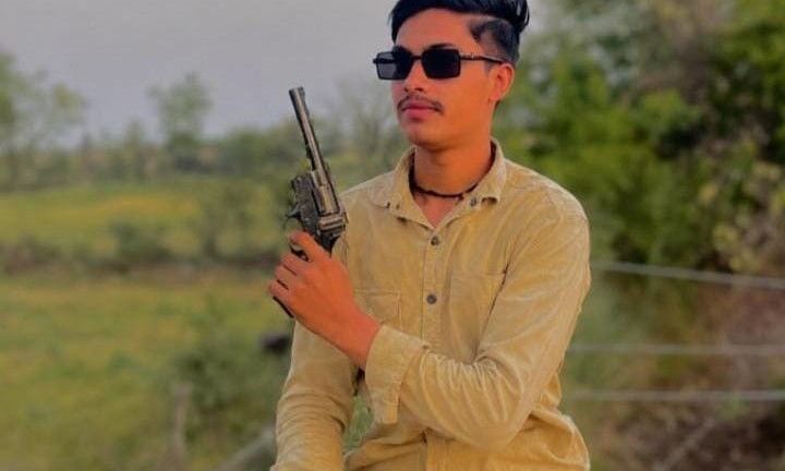 डबरा में अवैध हथियारों के साथ फोटो अपलोड करने वाले युवक पुलिस के रडार पर, तलाश शुरू