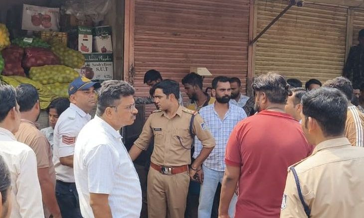 शिवपुरी में ट्रैफिक सुधार की कवायद: कोर्ट रोड से हटेंगे ठेले और चार पहिया वाहनों का प्रवेश रहेगा प्रतिबंधित