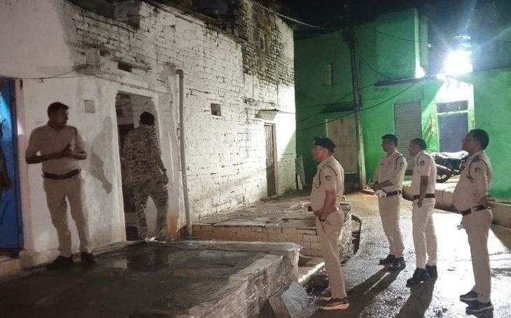 ग्वालियर पुलिस का बड़ा एक्शन: एक रात में 222 फरार आरोपी सलाखों के पीछे