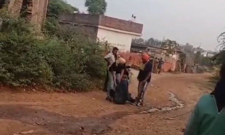 अशोकनगर में मजदूरी के विवाद पर श्रमिक से मारपीट, वीडियो सामने आने के बाद दोनों आरोपी गिरफ्तार