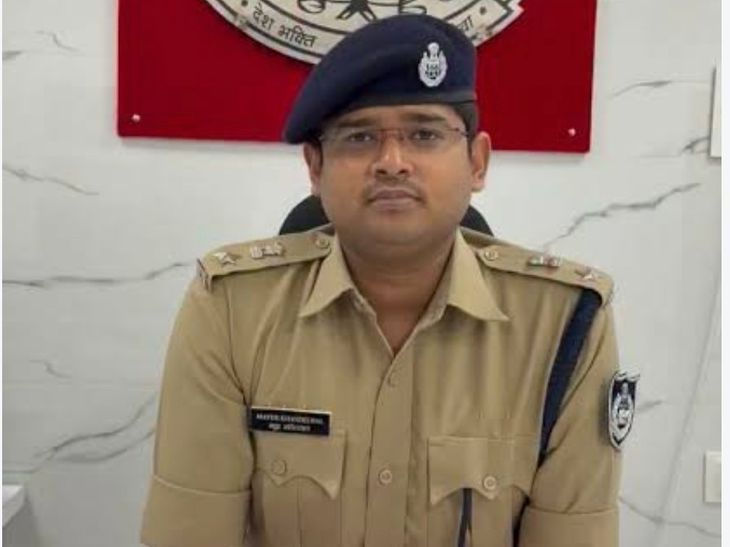 दतिया में प्रशासनिक फेरबदल: एसपी ने चार थाना प्रभारियों की बदलीं जिम्मेदारियां