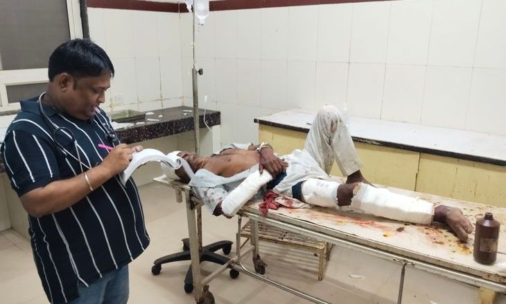 सबलगढ़ में दर्दनाक सड़क हादसा: तेज रफ्तार बोलेरो ने बाइक सवार दो भाइयों को रौंदा, मुरैना रेफर