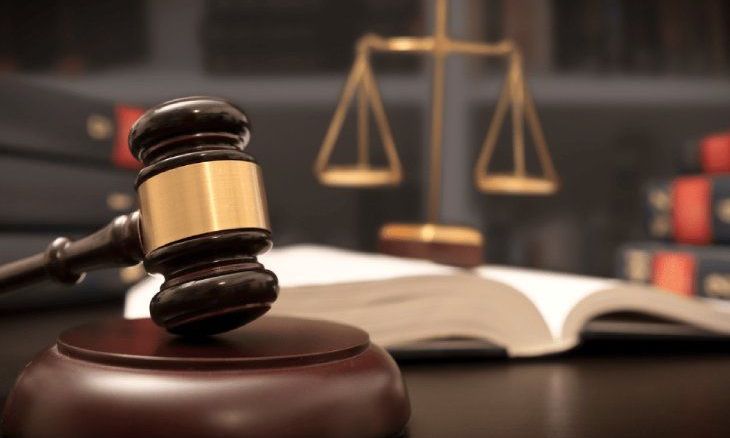 अवैध यूनीपोल मामले में हाईकोर्ट की सख्त नाराजगी, कहा- नगर निगम हमारे साथ खेल रहा