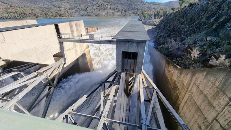 Blowering Dam