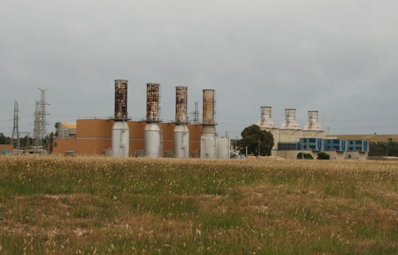 Four turbines of Jeeralang A to left, three turbines of Jeeralang B to right.