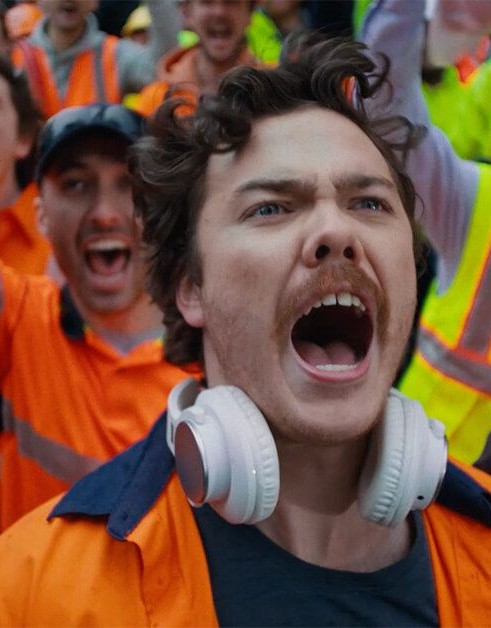 Tradies screaming to camera
