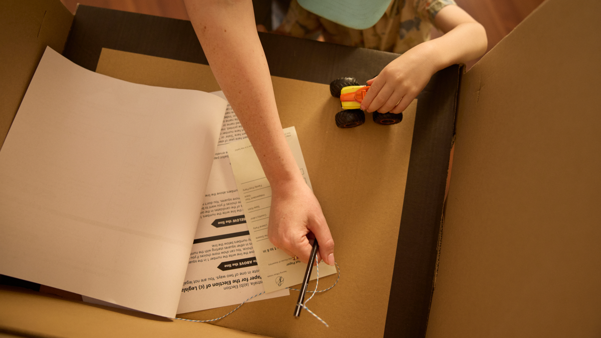 A person voting
