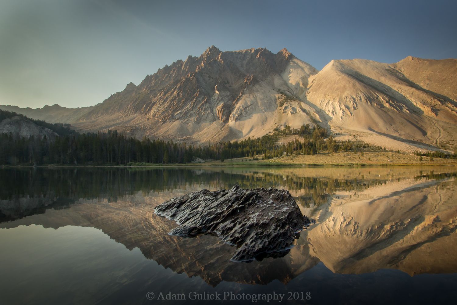 Spectacular views of Castle Lake Stanley, ID | Stanley Chambers