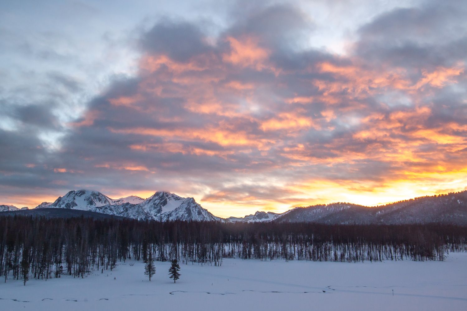Sunrise over the Winter mountains of Stanley, ID | Stanley Chambers