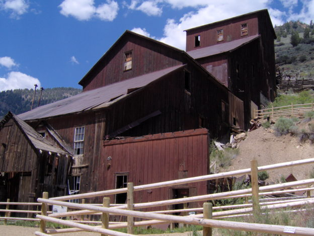 mill at the bayhorse ghost town | Stanley chamber