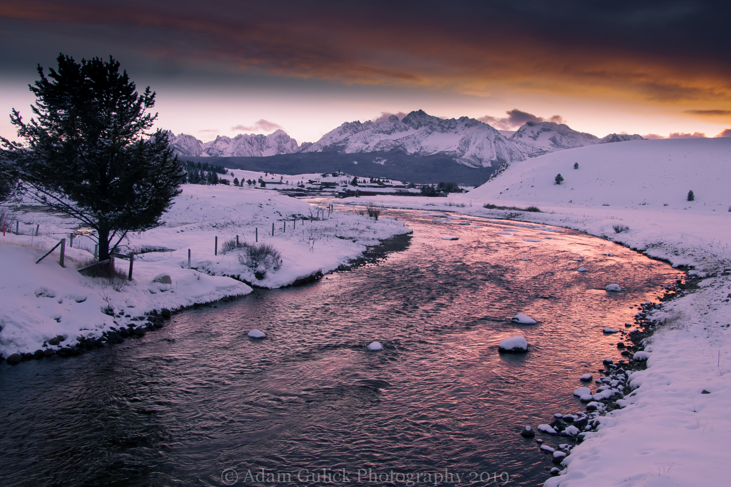 snowy river with mountain view Stanley, ID | Stanley chamber