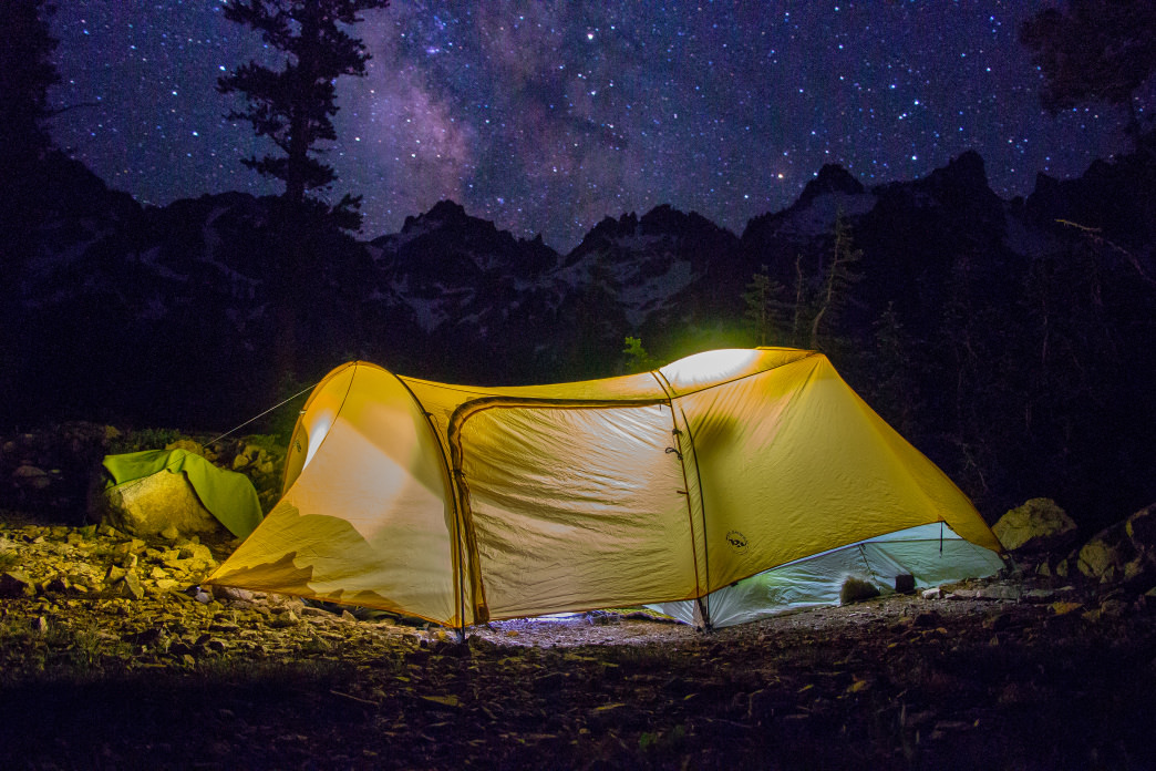 tent under a starry sky Stanley, ID | Stanley chamber