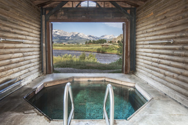 Mountain Village Hot Springs | Stanley chamber
