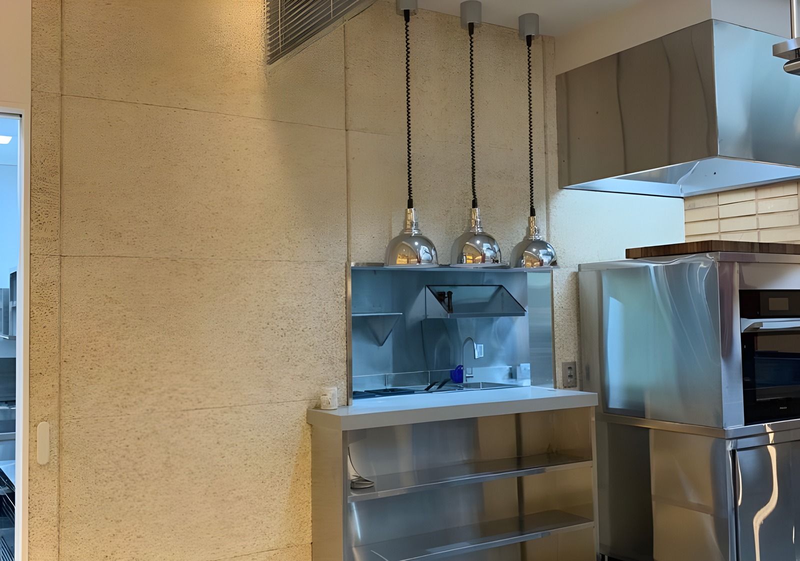 백라이트 벽면
