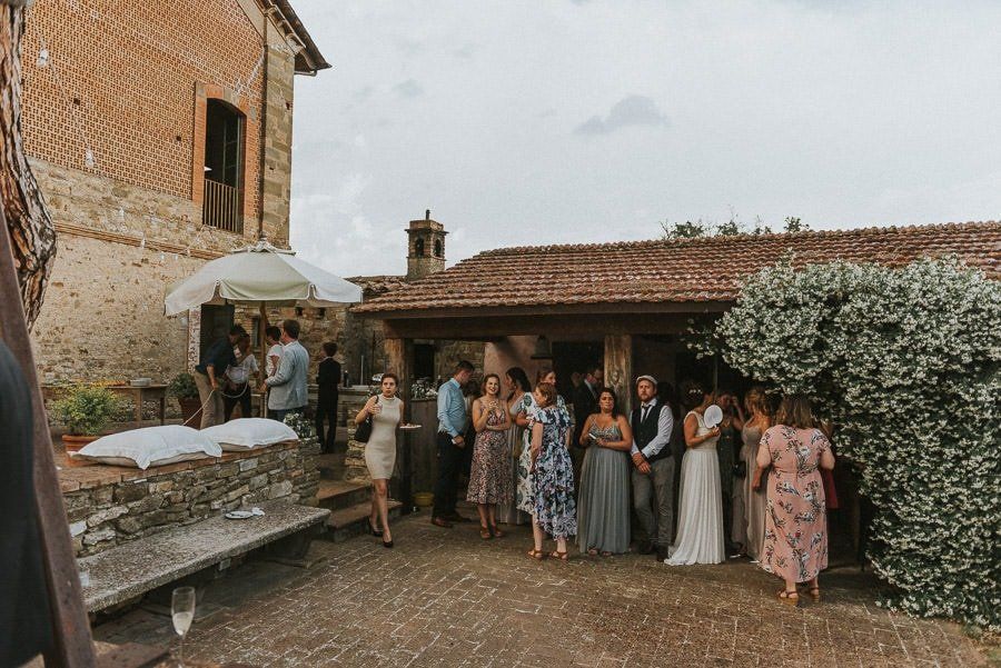 Hochzeit In Der Toskana - hochzeitsfotograf italien toskana arrezzo tuscany wedding planer free elopement hochzeit paar hochzeitsfotograf braut 00063