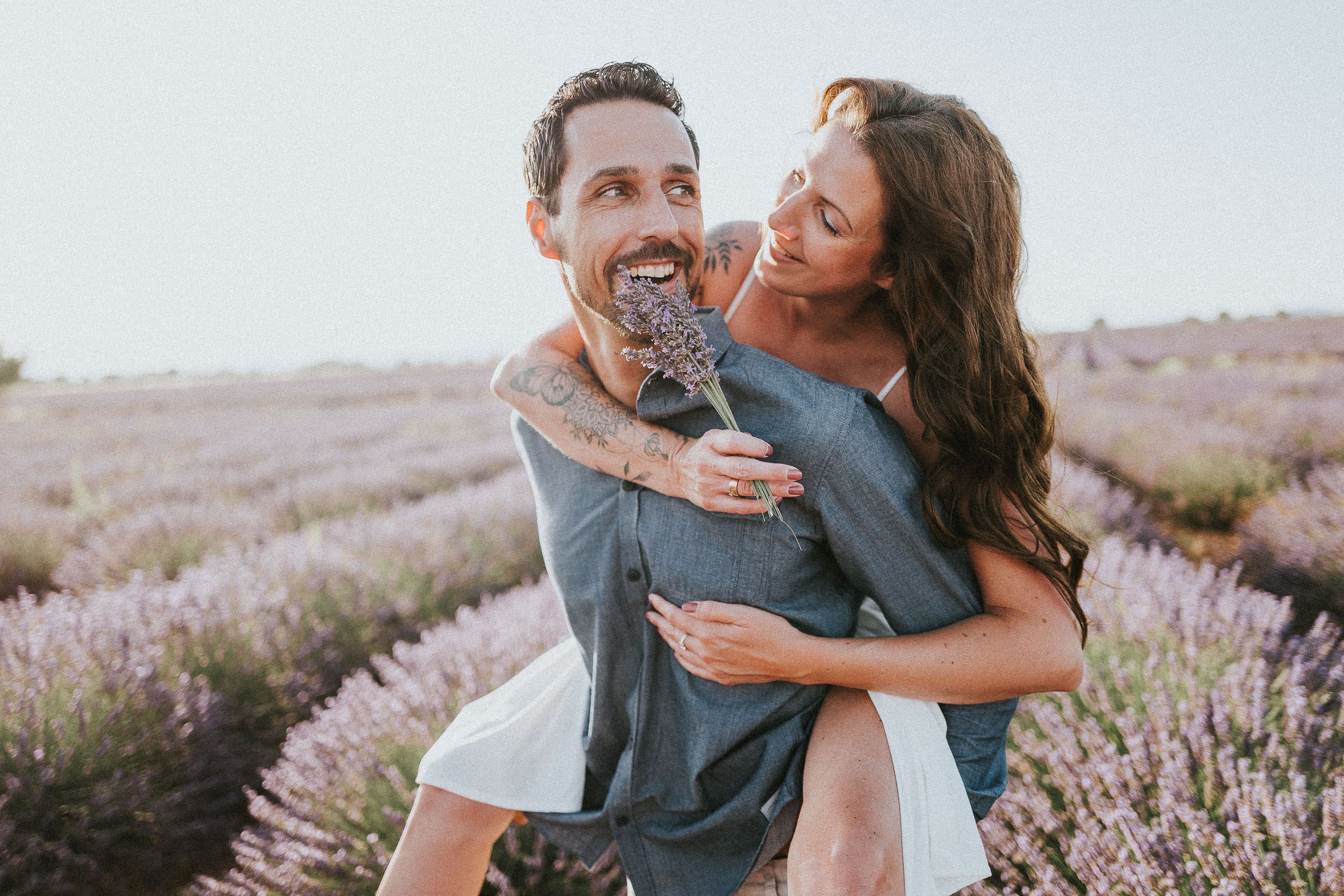 After Wedding Shooting in Dresden: Entspannte Fotos nach der Hochzeit – Hochzeitsfotograf Tim Schneider