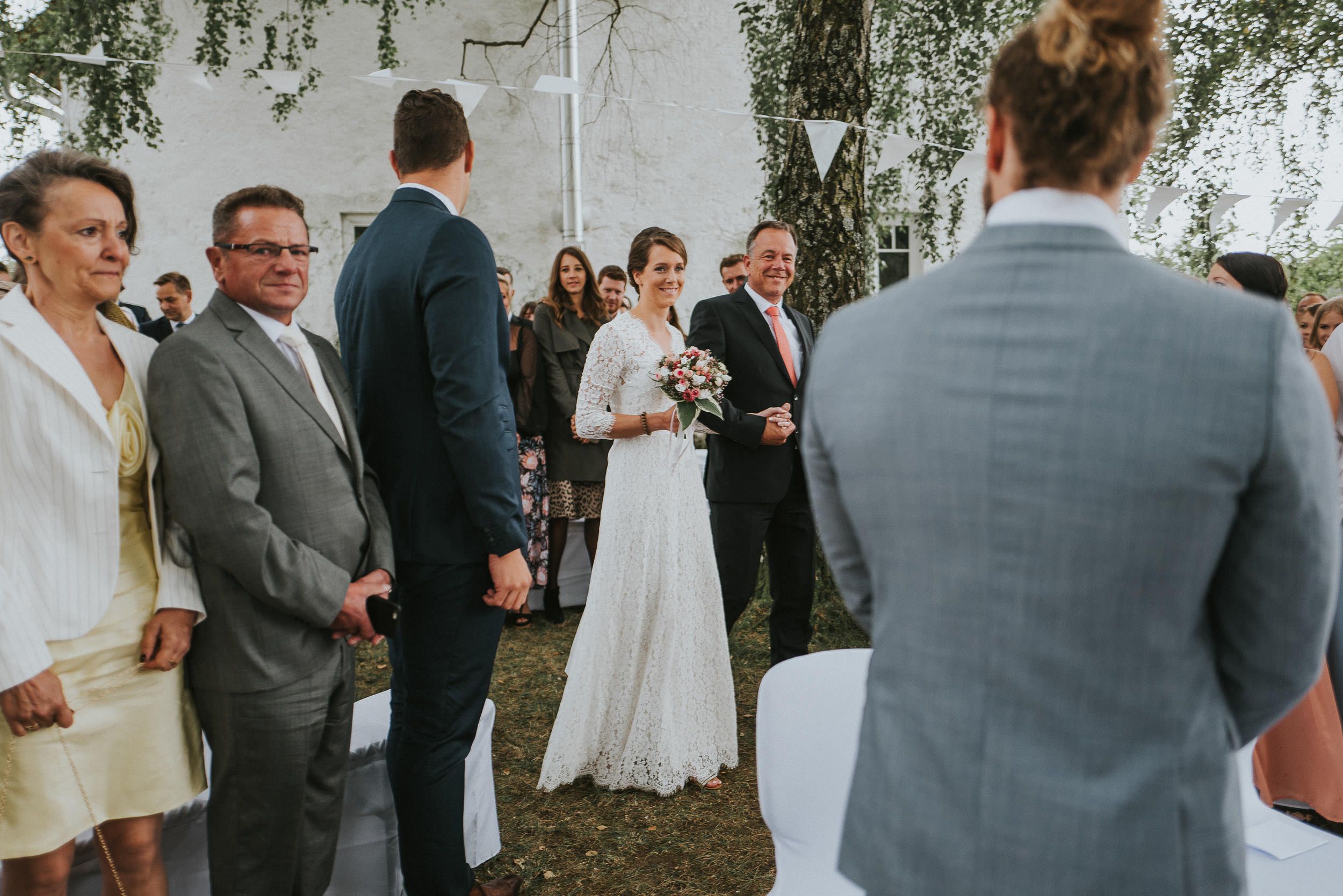 Hochzeit planen in Essen: Budget, Ablauf & Zeitplan für 2024 – Hochzeitsfotograf Tim Schneider