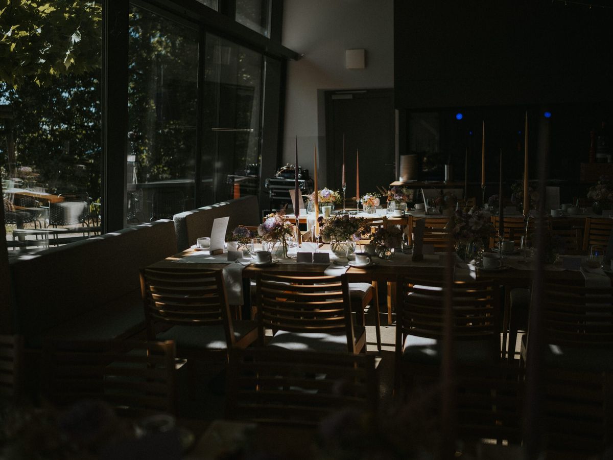 Brautpaarshooting Darmstadt: Tipps für natürliche Hochzeitsfotos – Hochzeitsfotograf Tim Schneider