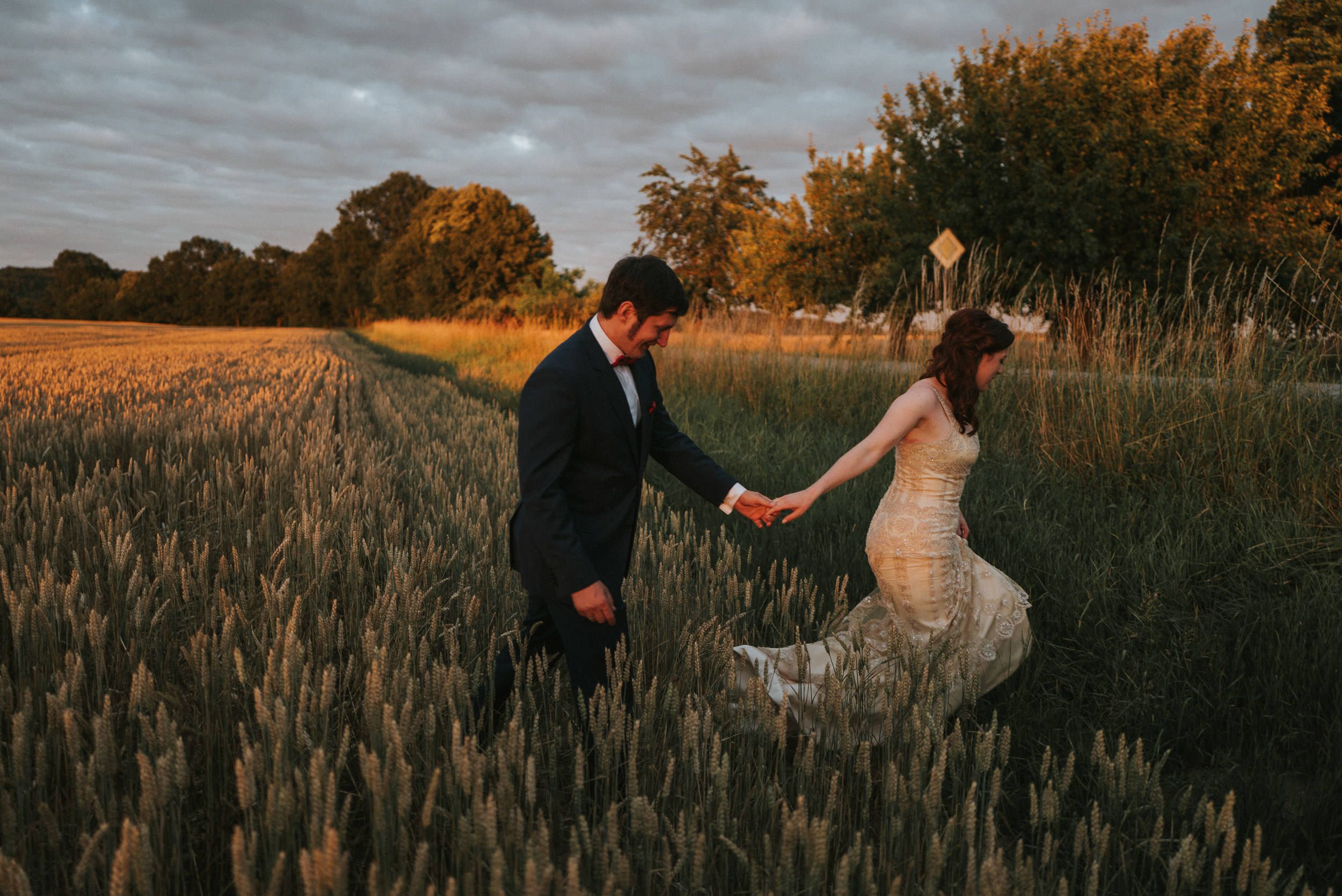 First Look in Chemnitz: Emotionale Momente vor der Trauung – Hochzeitsfotograf Tim Schneider