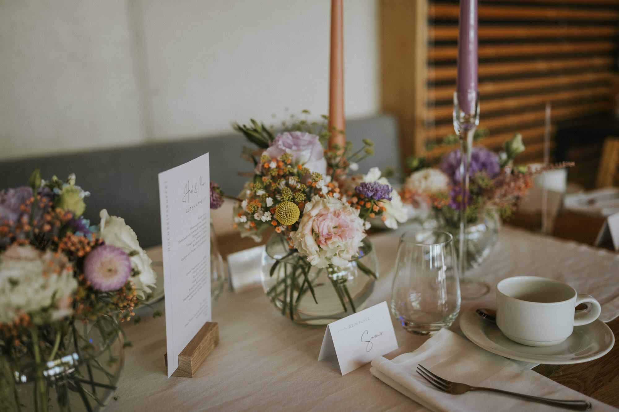 Herbsthochzeit in Bernau bei Berlin: Goldene Blätter & warme Farben – Hochzeitsfotograf Tim Schneider