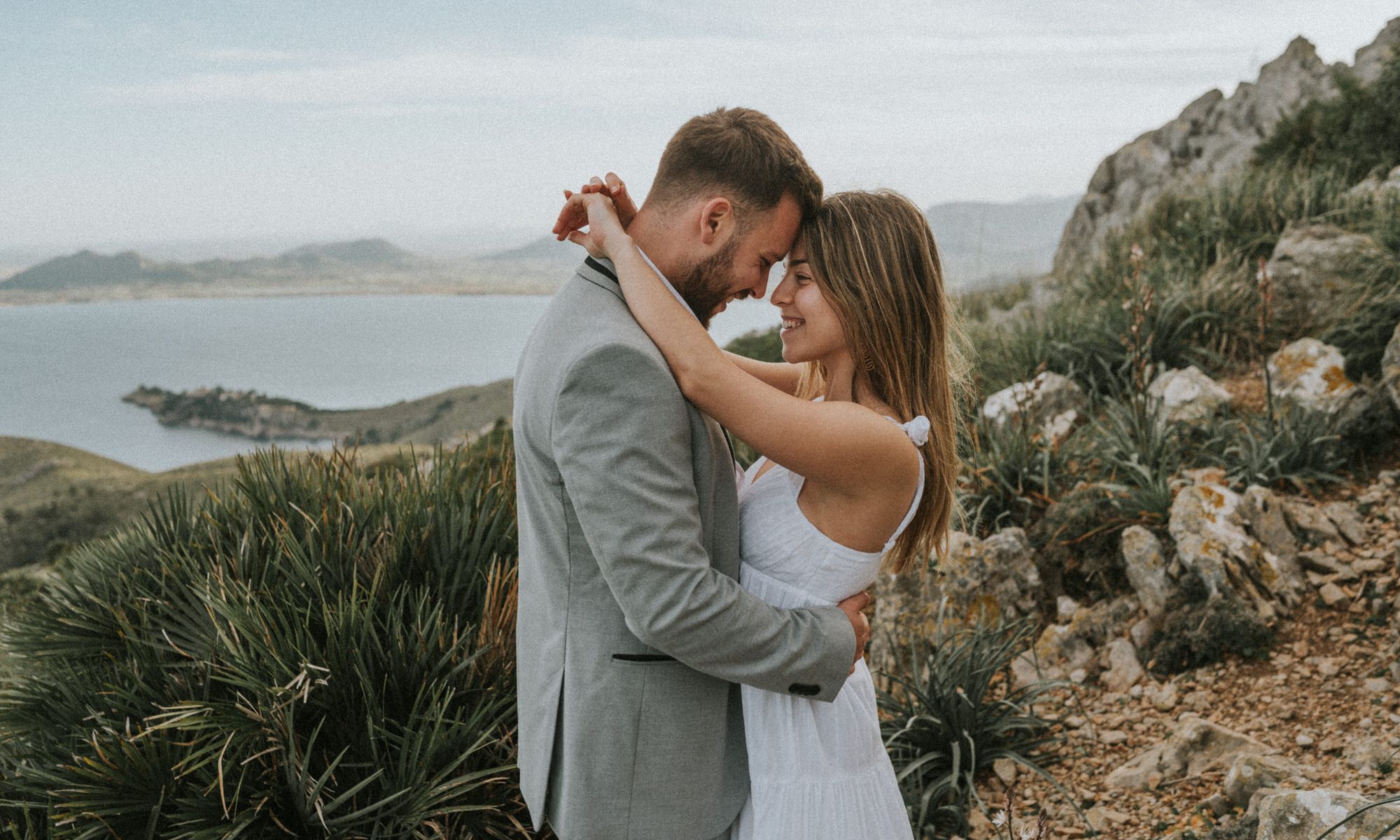 Herbsthochzeit in Leipzig: Goldene Blätter & warme Farben – Hochzeitsfotograf Tim Schneider