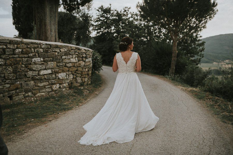 Hochzeit In Der Toskana - hochzeitsfotograf italien toskana arrezzo tuscany wedding planer free elopement hochzeit paar hochzeitsfotograf braut 00108