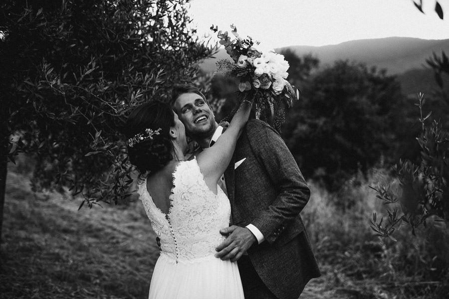 Hochzeit In Der Toskana - hochzeitsfotograf italien toskana arrezzo tuscany wedding planer free elopement hochzeit paar hochzeitsfotograf braut 00098