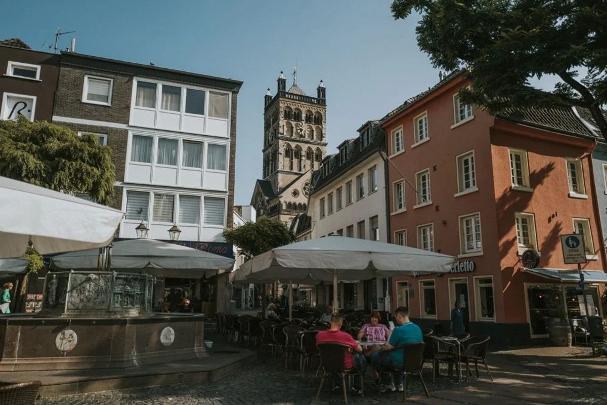 Galeriebild 4: Hochzeit mit Sangria und Tapas in Neuss.