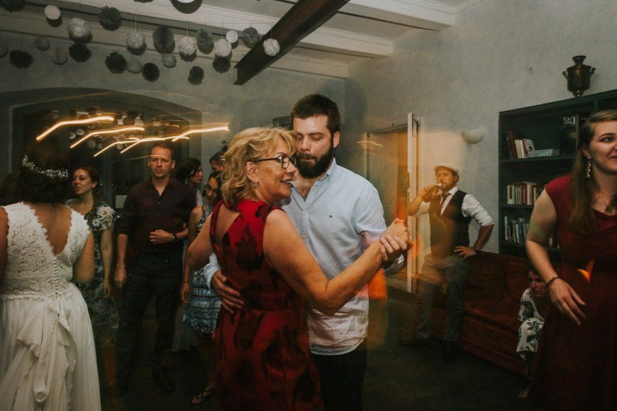 Hochzeit In Der Toskana - hochzeitsfotograf italien toskana arrezzo tuscany wedding planer free elopement hochzeit paar hochzeitsfotograf braut 00129