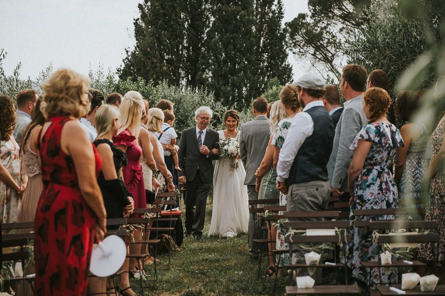 First Look Shooting in Berlin: Emotionale Momente vor der Trauung – Hochzeitsfotograf Tim Schneider