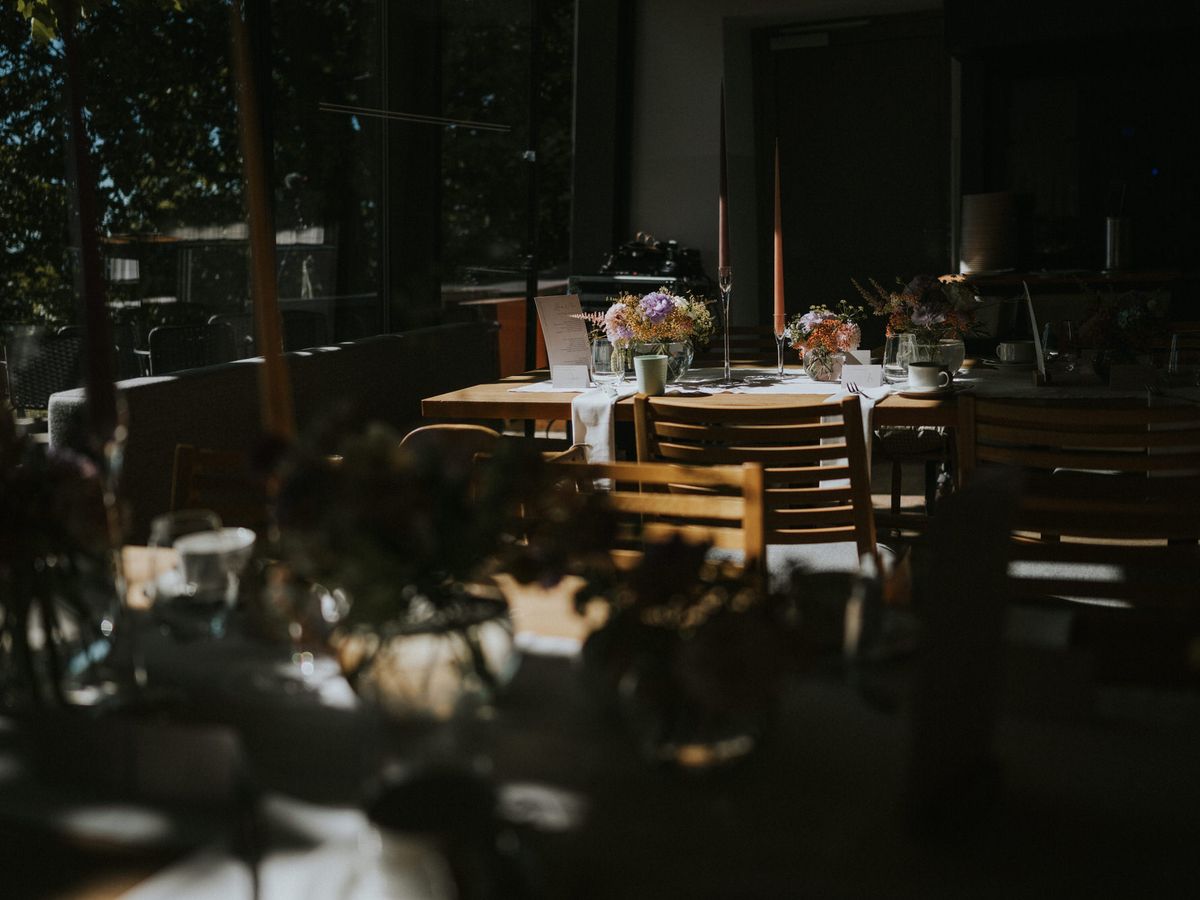 Frühlingshochzeit in Brandenburg an der Havel: Blüten & Locations – Hochzeitsfotograf Tim Schneider